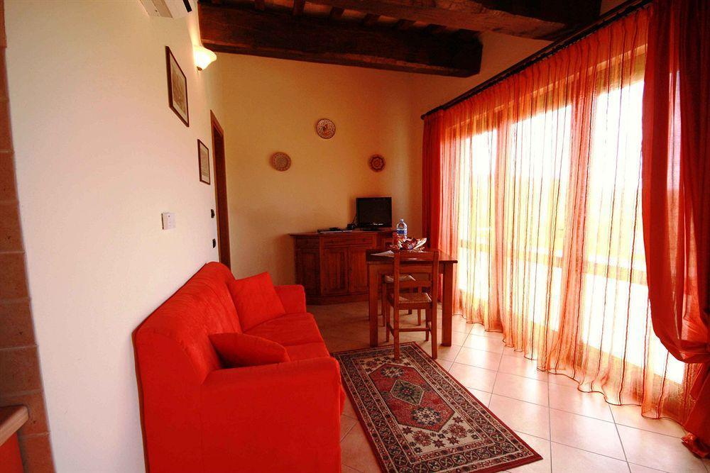 Santa Maria Degli Ancillotti Guest House Petrignano Eksteriør bilde
