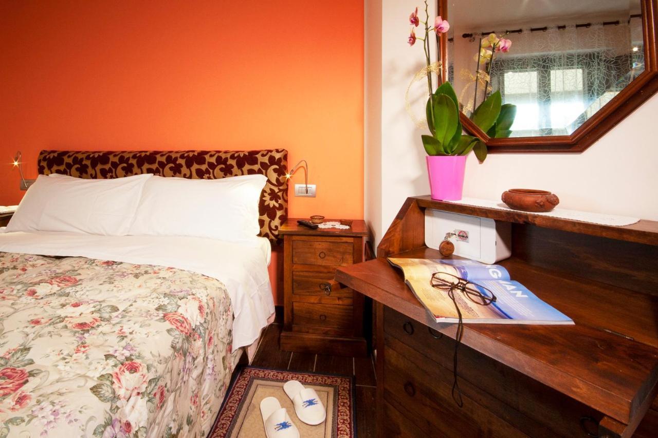Santa Maria Degli Ancillotti Guest House Petrignano Eksteriør bilde